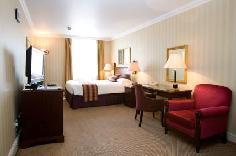 Millennium Bailey's Hotel 