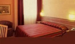 Ascot Hotel 