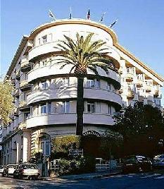 Best Western Le Grand Pavois Hotel 