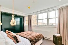 Go Native Hyde Park Apartments 